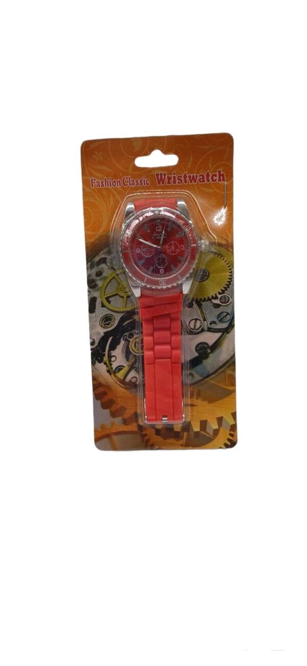 zegarek z mlynkiem czerwony metalowy grinder