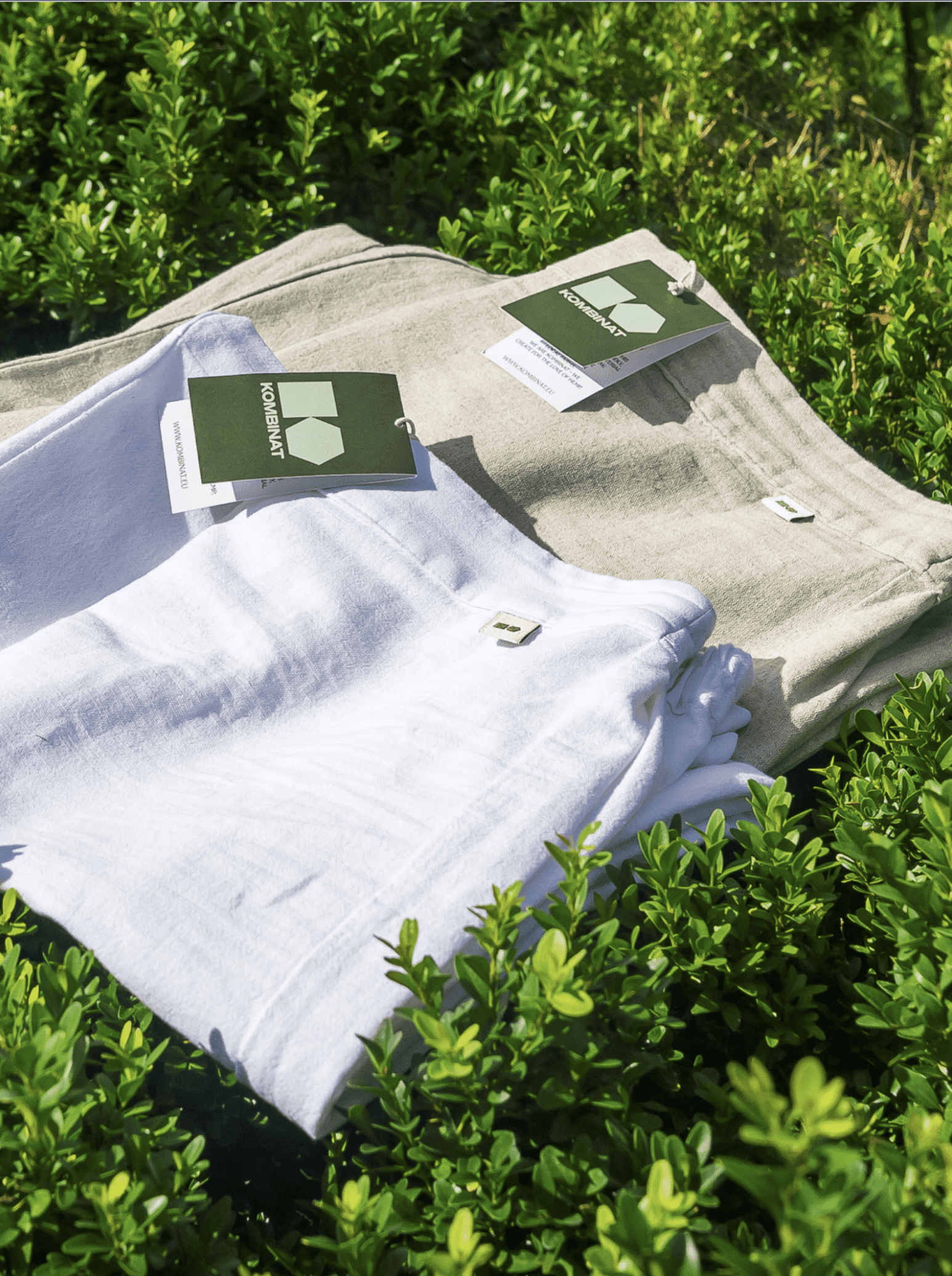 Spodnie damskie konopno-bawełniane z gumką – naturalne, szerokie nogawki - obrazek 3