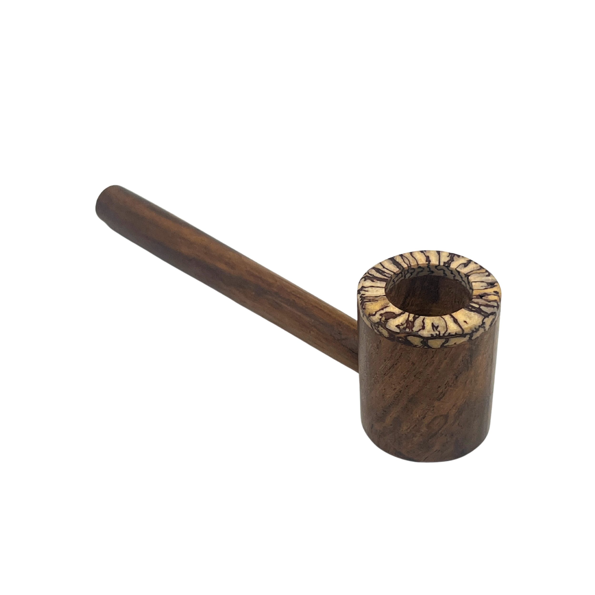 Fajka z drewna ze zdobionym cybuchem